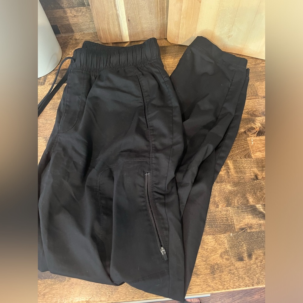 Cherokee jogger Scrubs for men in black